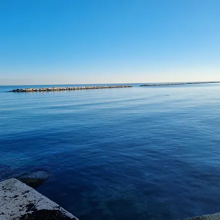 Affittacamere Locazione Turistica Adriatico 3*